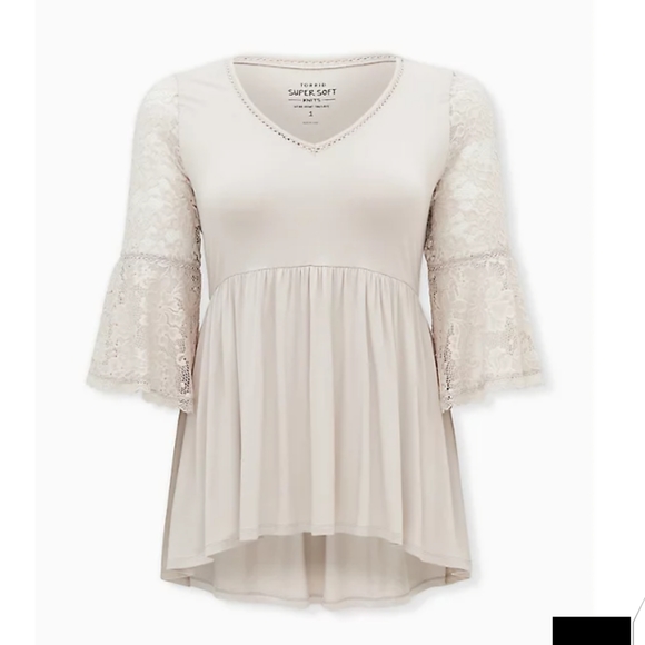 🆕SUPER SOFT IVORY CROCHET LACE BABYDOLL TOP